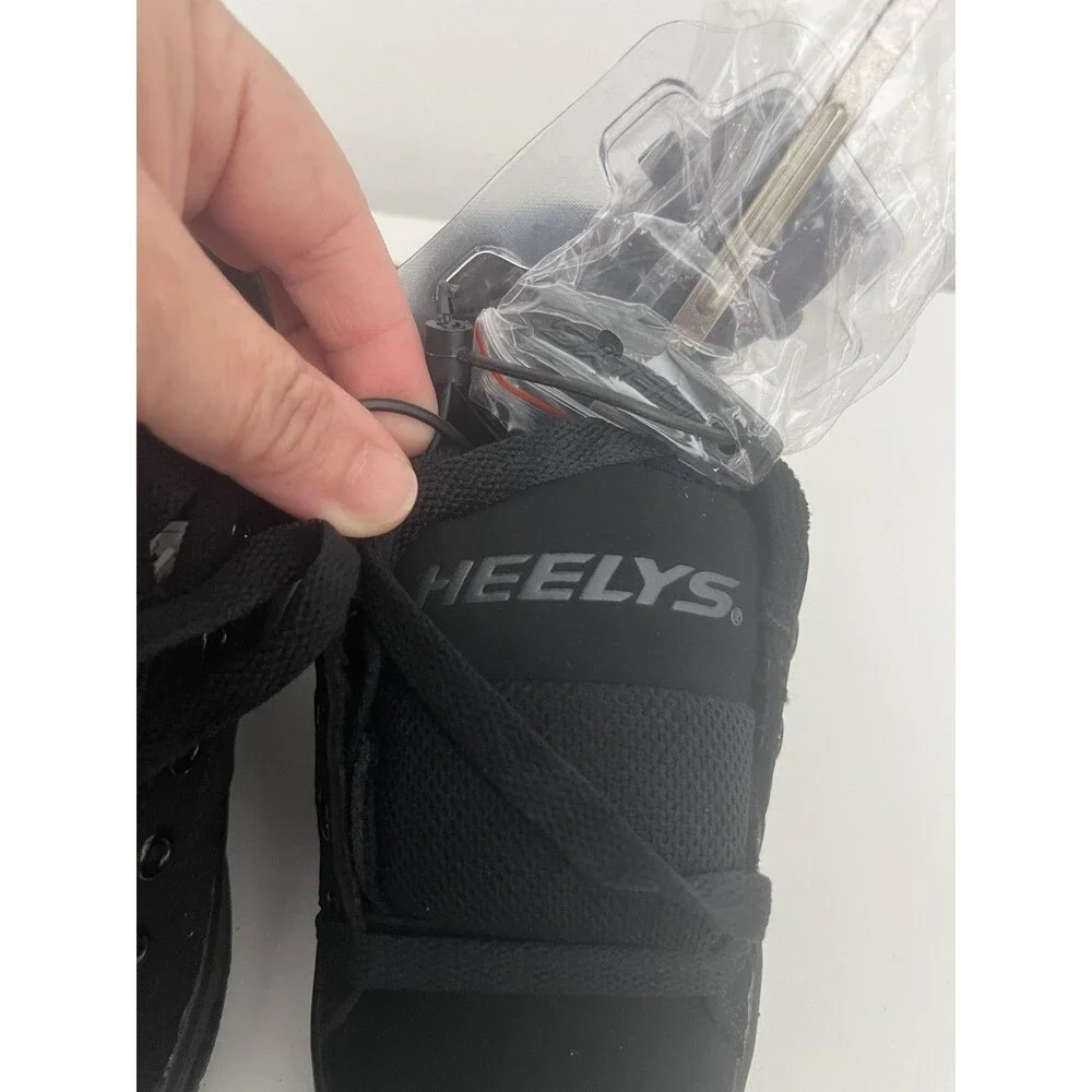 Heelys Split Wheeled Sneakers #770283H Size 2 Youth ROLLER SKATE SHOES Black